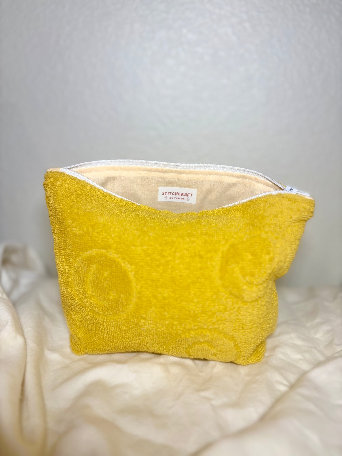 The Medium Travel Pouch